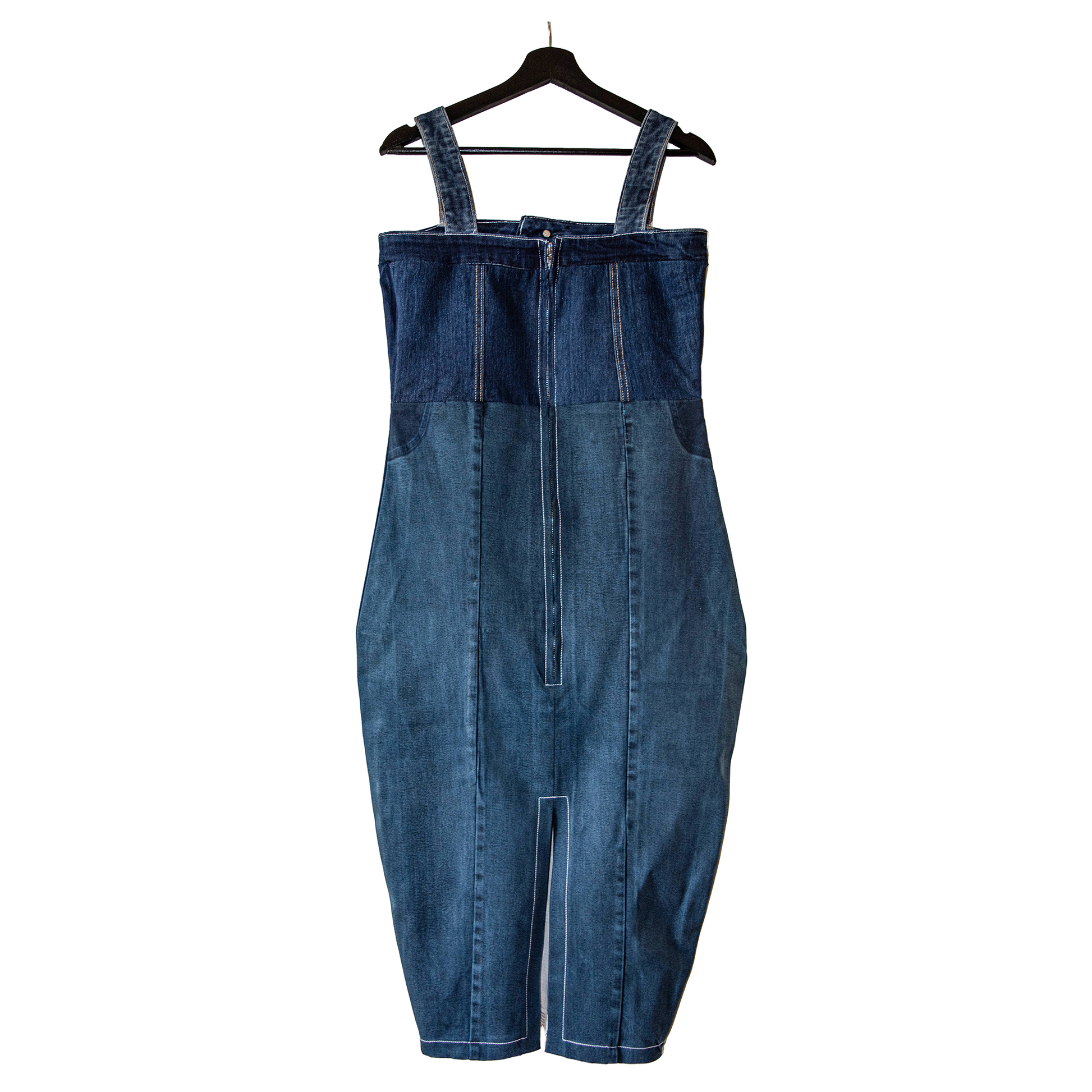 Newspaper Maxi Hangend M Achterkant